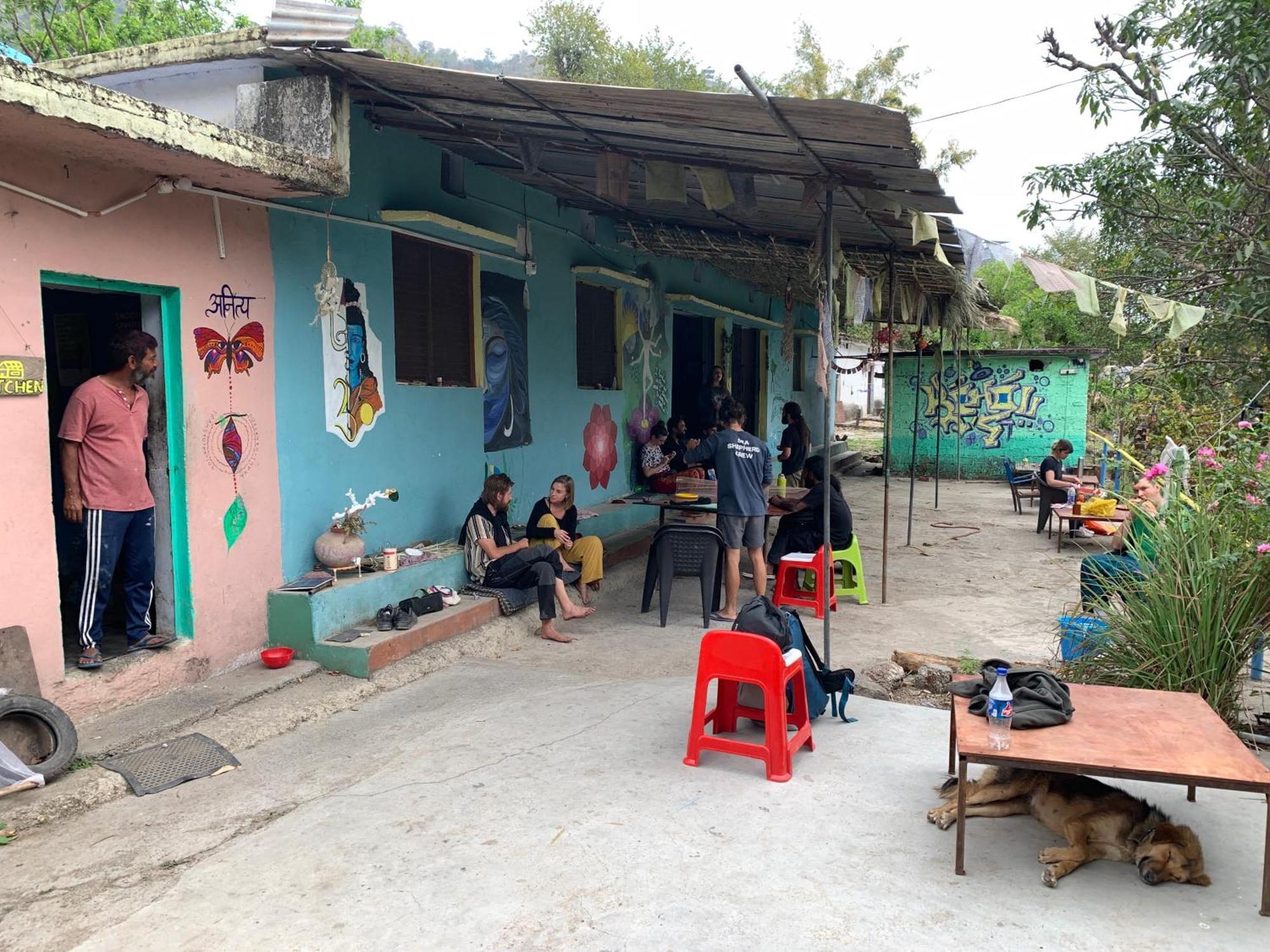 Clan Boho Hostel Rishīkesh Buitenkant foto